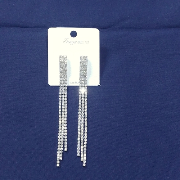 925 Silver Crystal Drop Earrings💕 - Picture 2 of 4